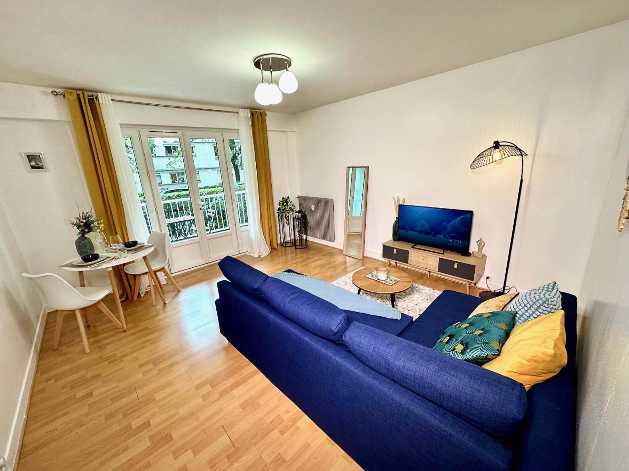 Le Bleu Soleil - A 2 Min Du Metro - 7 Min De Paris Apartment Maisons-Alfort Exterior foto
